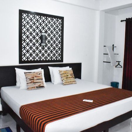 Myr-O Homestay Kombichankulama Buitenkant foto