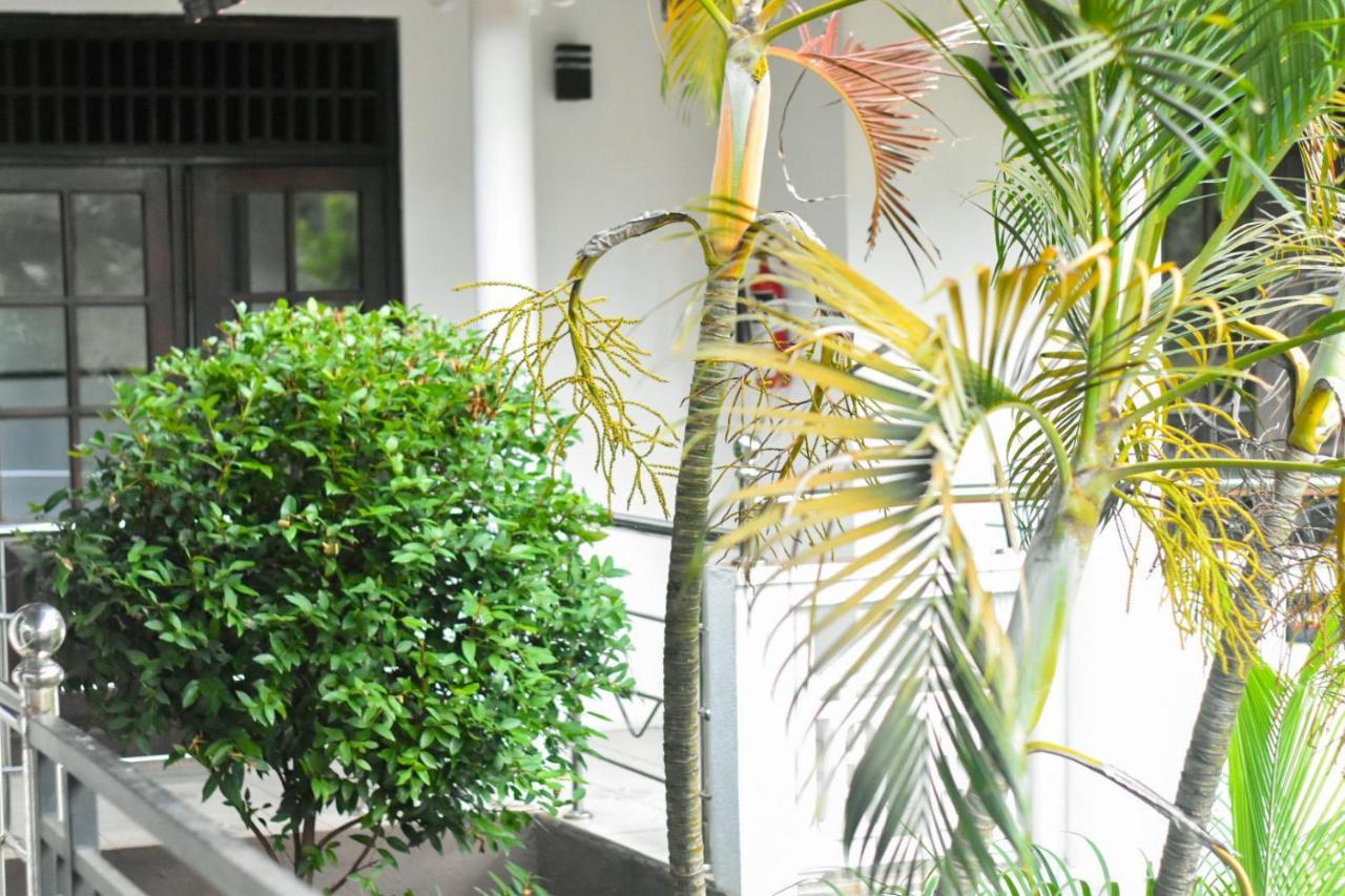 Myr-O Homestay Kombichankulama Buitenkant foto