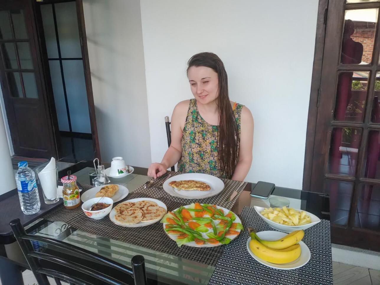 Myr-O Homestay Kombichankulama Buitenkant foto