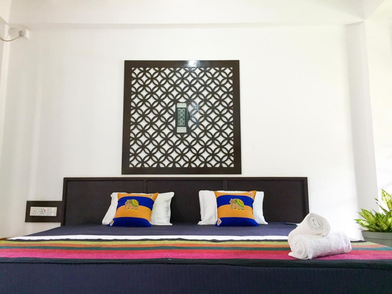Myr-O Homestay Kombichankulama Buitenkant foto