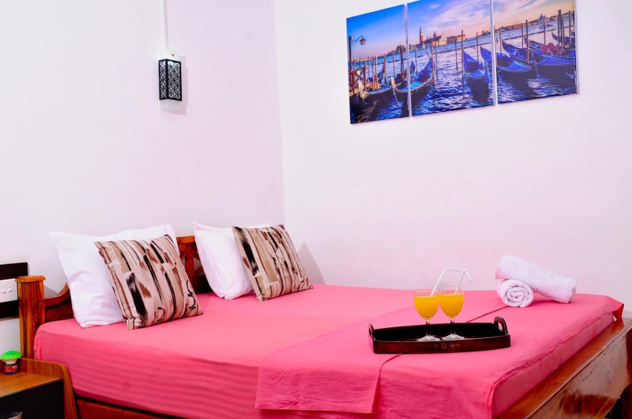 Myr-O Homestay Kombichankulama Buitenkant foto