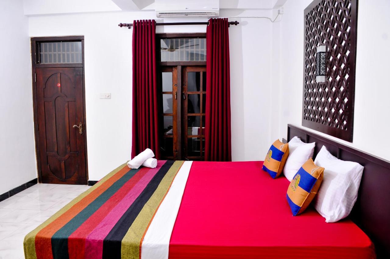 Myr-O Homestay Kombichankulama Buitenkant foto